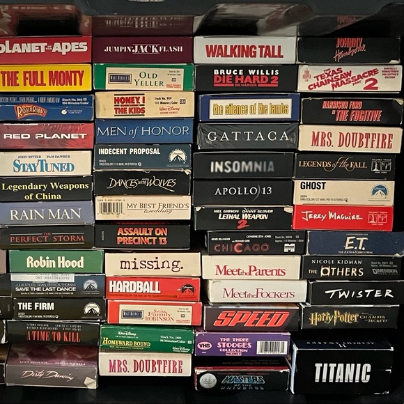 💫 Donated💫 Lot/8 MAKE ‘n OFFER Choose 8 VHS Movies 80’s 90’s 2000’s more - Picture 2 of 11